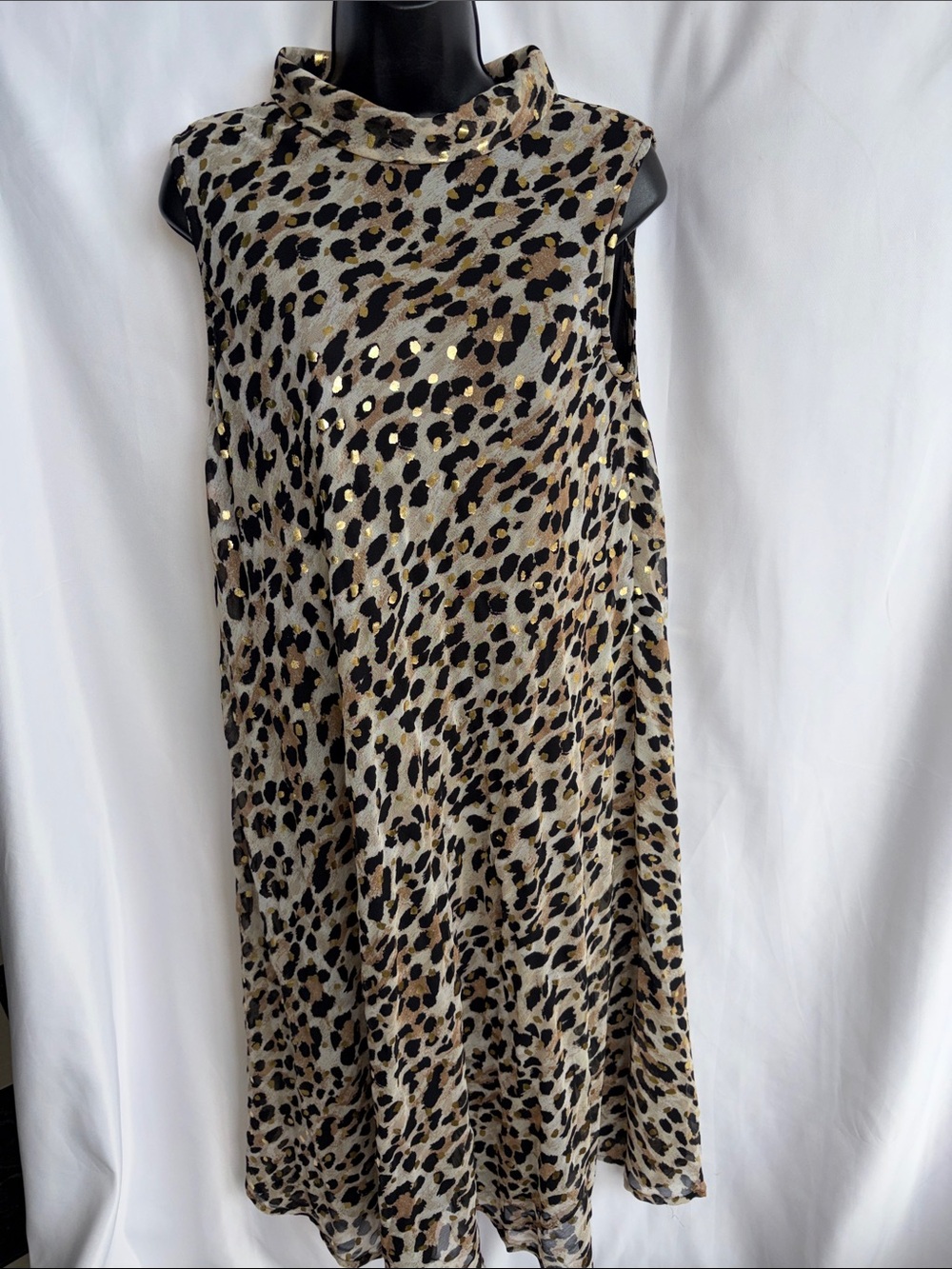 Joanna Hope Leopard Print midi dress, Sz 6, 20” PTP, 42” L, NWT